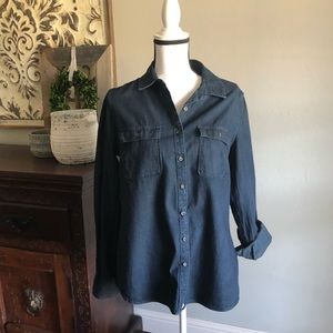 ⚡️2 for $25⚡️ Dark denim shirt